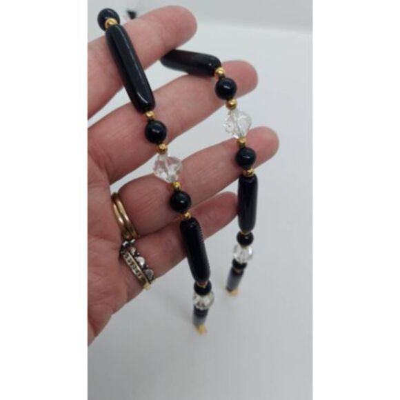 Vintage Trifari black bead necklace - Picture 6 of 7